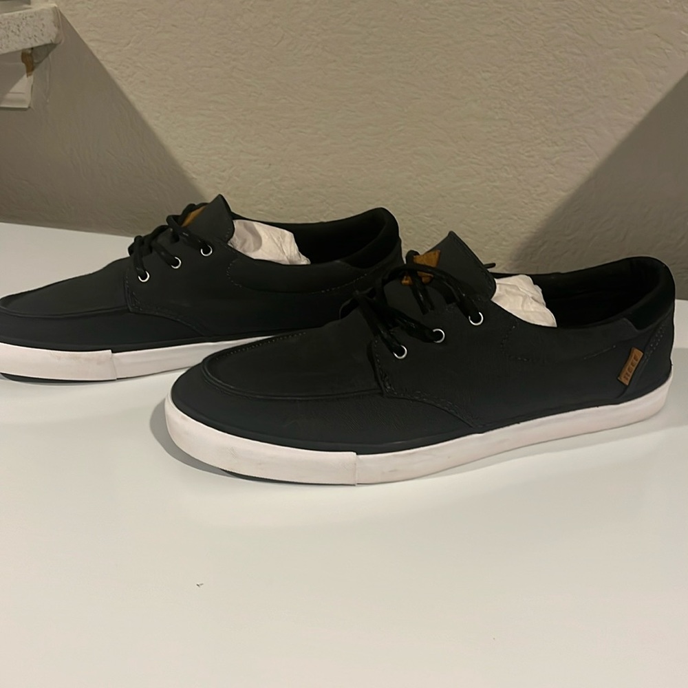 Reef Boat Shoes Black, Size 10